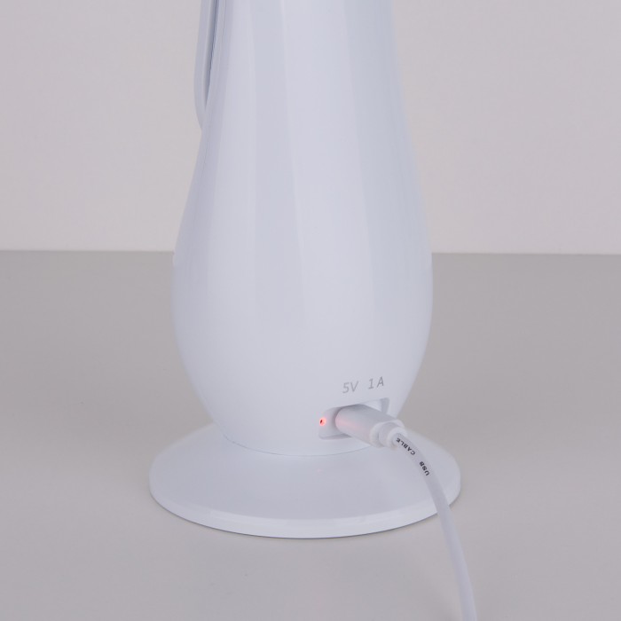 2Настольная лампа TL90420 белого цвета
